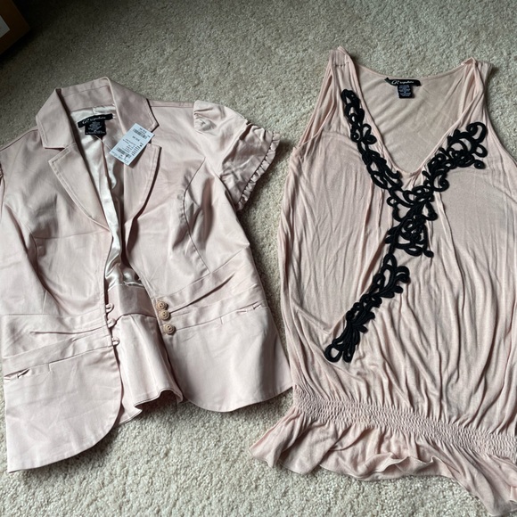 🎁 NWT Short Sleeve Blazer with Black with tank top - Picture 4 of 8